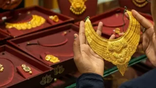 Gold Rate Prediction 2025: Is a Major Price Drop on the Horizon?