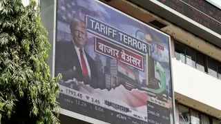 India’s Trade Deficit Hits