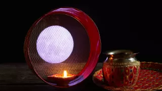 Karwa Chauth 2025 moonrise timings for Delhi, Noida, Mumbai, Chandigarh, and more
