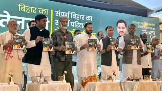 Mahagathbandhan Promises 1 Job Per Family, ₹2,500 for Women