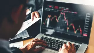 Sensex Crashes 400 Points;