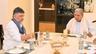Siddaramaiah Hints: DKS Could Be CM If Congress Decides