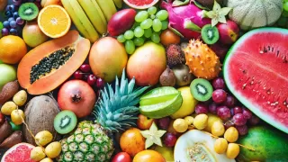 Top 10 Juicy Fruits That Hydrate Better Than Water