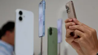 Apple Picks Google Gemini AI to Supercharge Siri Experience