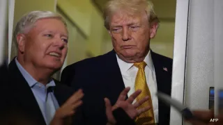 Trump Backs Bill Threatening 500 Percent Tariff On India