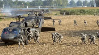 US Deploys Troops to the Gulf; Will a Ground Invasion Begin?