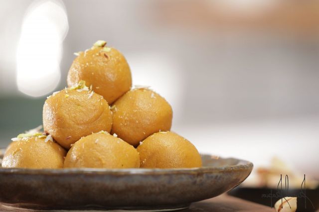 Besan Ladoo Picture