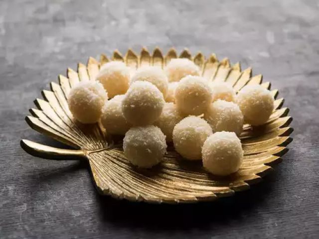 Sriphal (Coconut) Picture