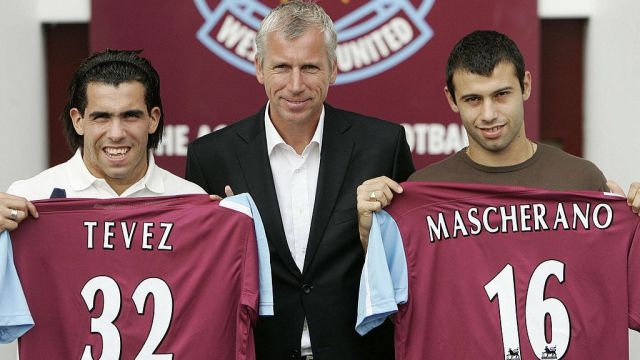 Tevez  Mascherano Picture