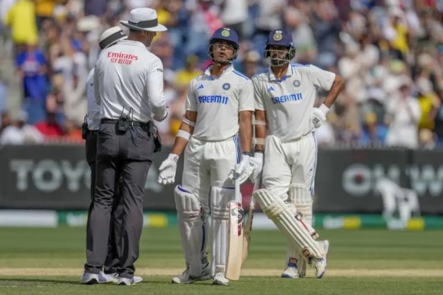 Yashasvi Jaiswal Wicket Picture