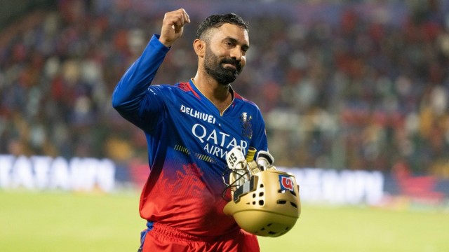 Dinesh Karthik	 Picture