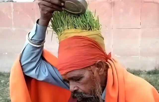 Anaaj Wale Baba Picture