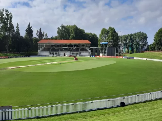 University Oval, Dunedin Picture