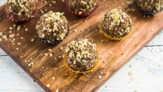 No-Bake Peanut Butter Oat Bites Picture