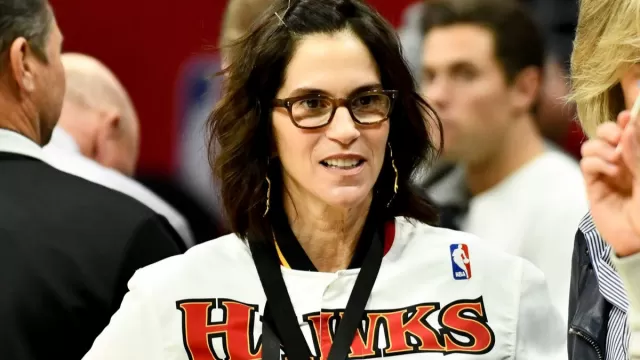 Jami Gertz Picture