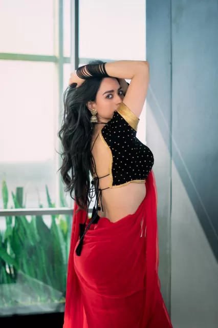 Soundarya Sharma Picture