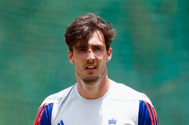 Steven Finn Picture