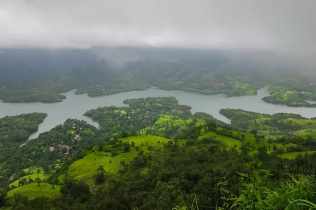 Tapola, Maharashtra (Kashmir of the Picture