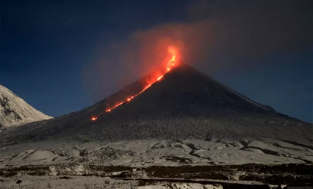 Volcanic eruption in Russia	 Picture