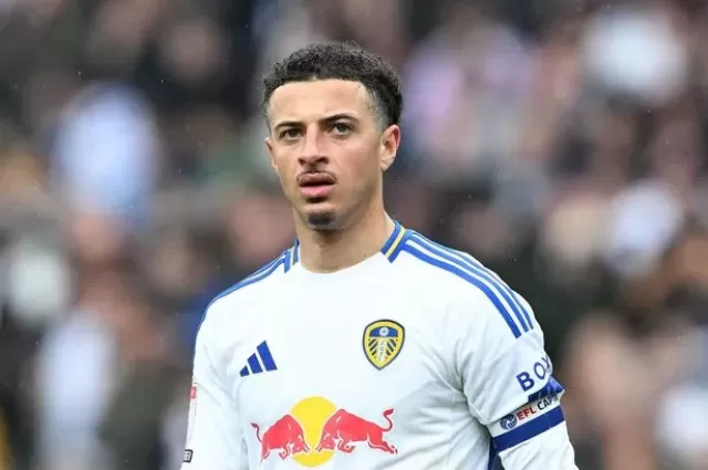 Ethan Ampadu Leeds United Picture
