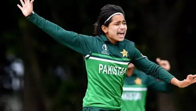 Fatima Sana Picture