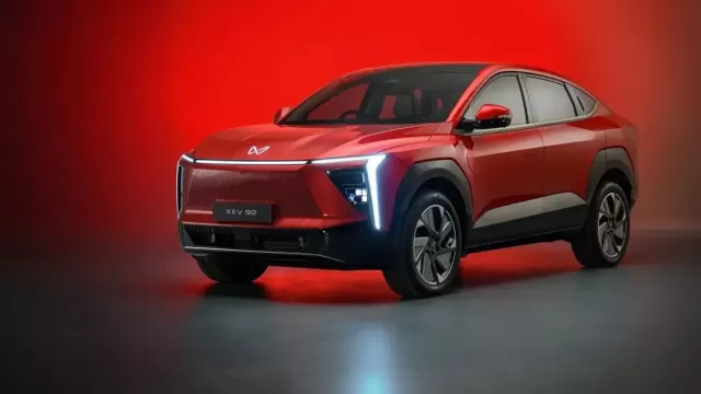 Mahindra Picture