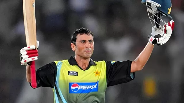 Younis Khan - 123 runs Picture