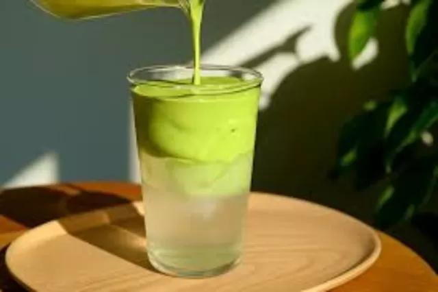 Coconut Water Matcha Cloud Picture