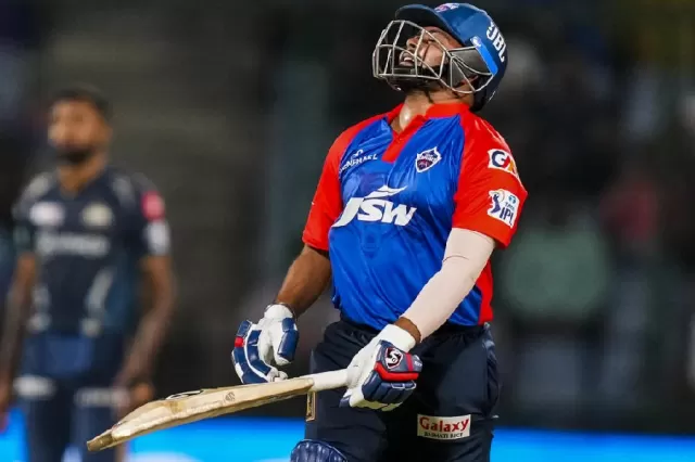 Will Prithvi Shaw Play Today Against KKR?, DC Playing 11 Scenarios