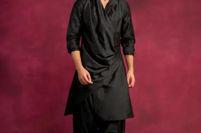 Indo-Western Outfits Picture
