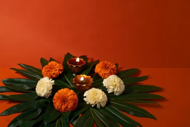  Flowers and Green Touches Picture