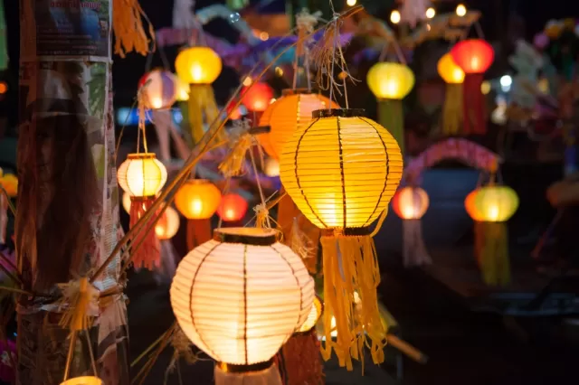 paper lanterns Picture