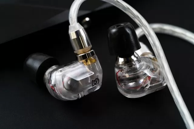 Campfire Audio Iris Picture
