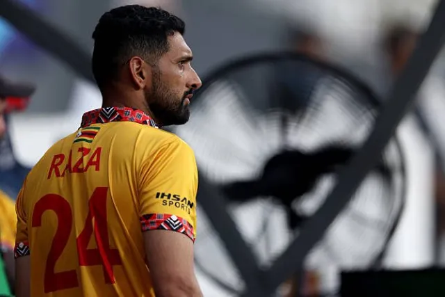 Sikandar Raza Picture