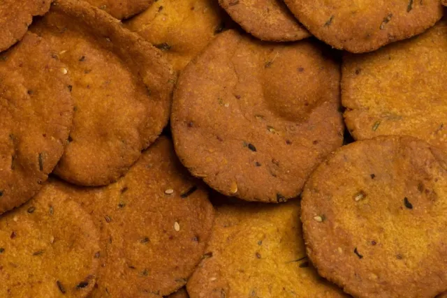 Baked Methi Mathri (Whole Wheat) Picture