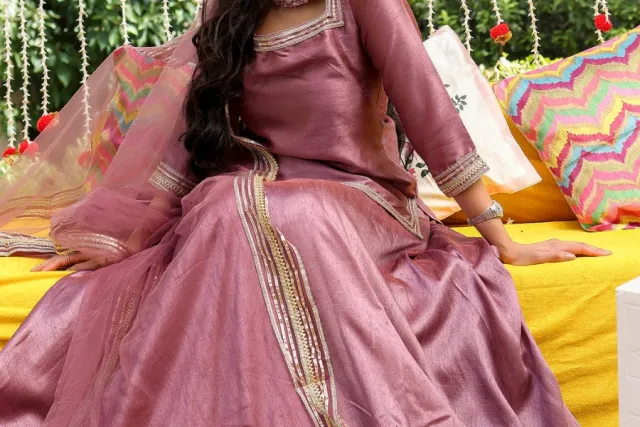 Short Kurti with Lehenga Skirt Picture