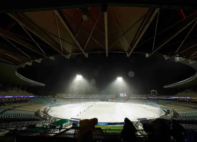 Eden Gardens Picture
