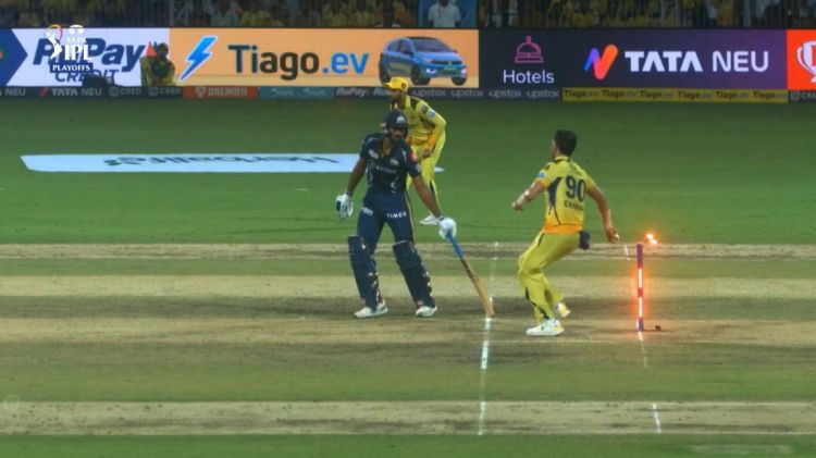  Deepak Chahar Missed Mankad Picture