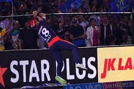 Trent Boult Backward Catch Picture
