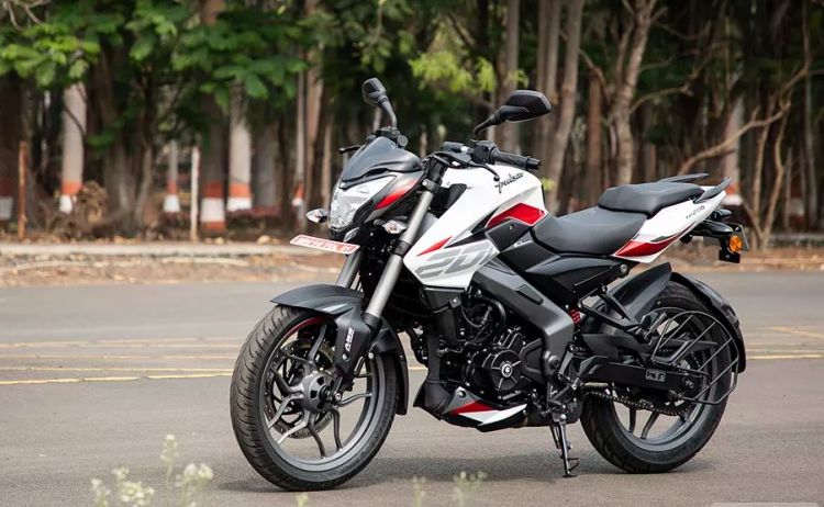 bajaj n200 Picture
