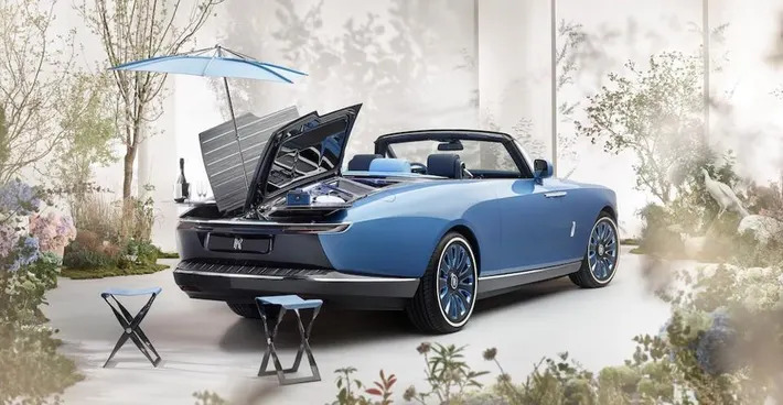 Rolls Royce Boat Tail Picture