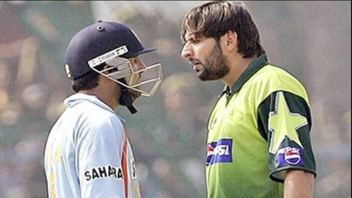 Gambhir and Shahid Afridi Picture