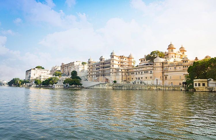 Lake Pichola Picture