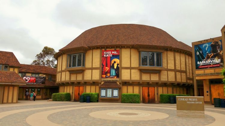 The Old Globe and the Picture