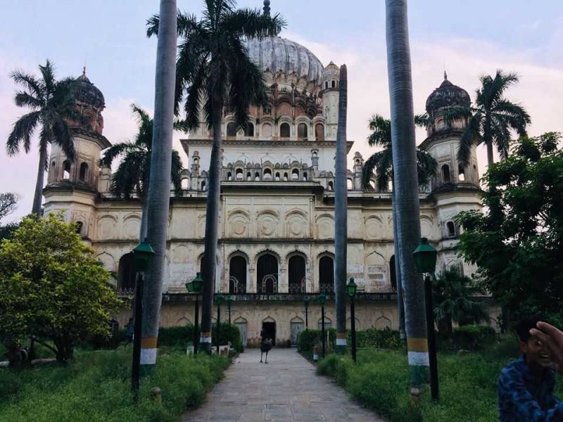 Moti Mahal Picture