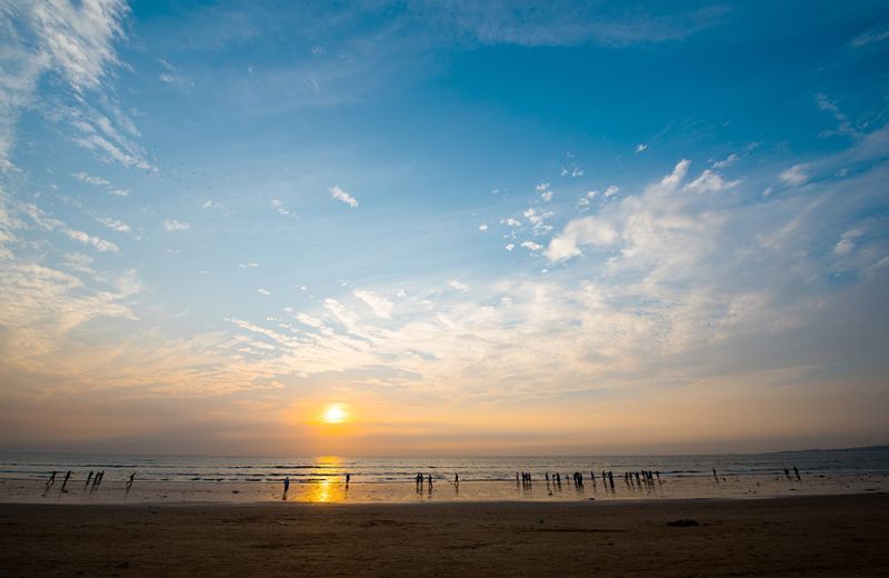 Juhu Beach in Mumbai Picture