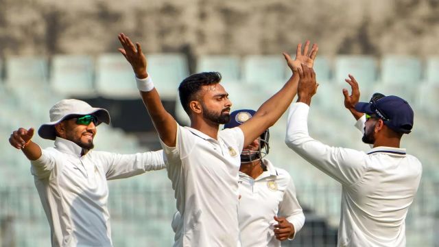 Jaydev Unadkat Picture