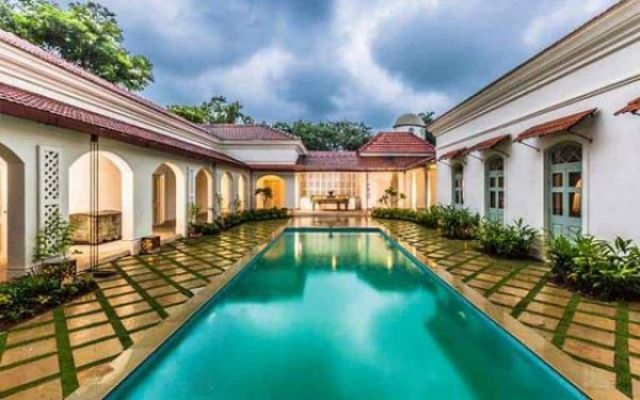 Sunil Gavaskar house Picture