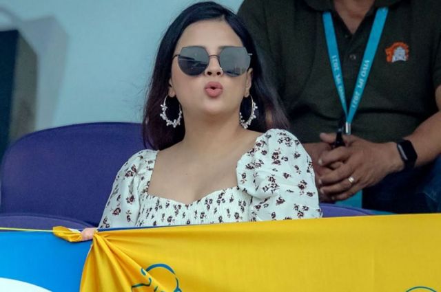 sakshi Picture