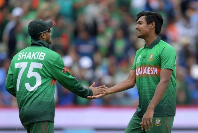 Mahedi Hasan and Shakib Al Picture